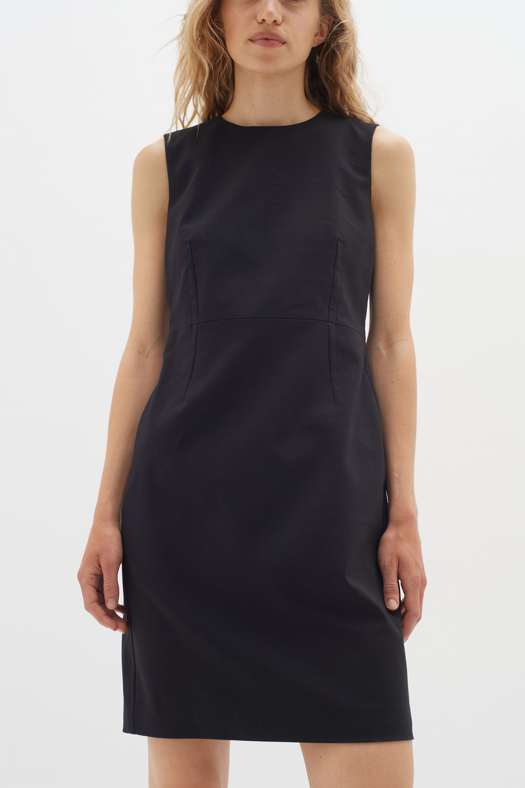 Robe courte sans manches Ziggi