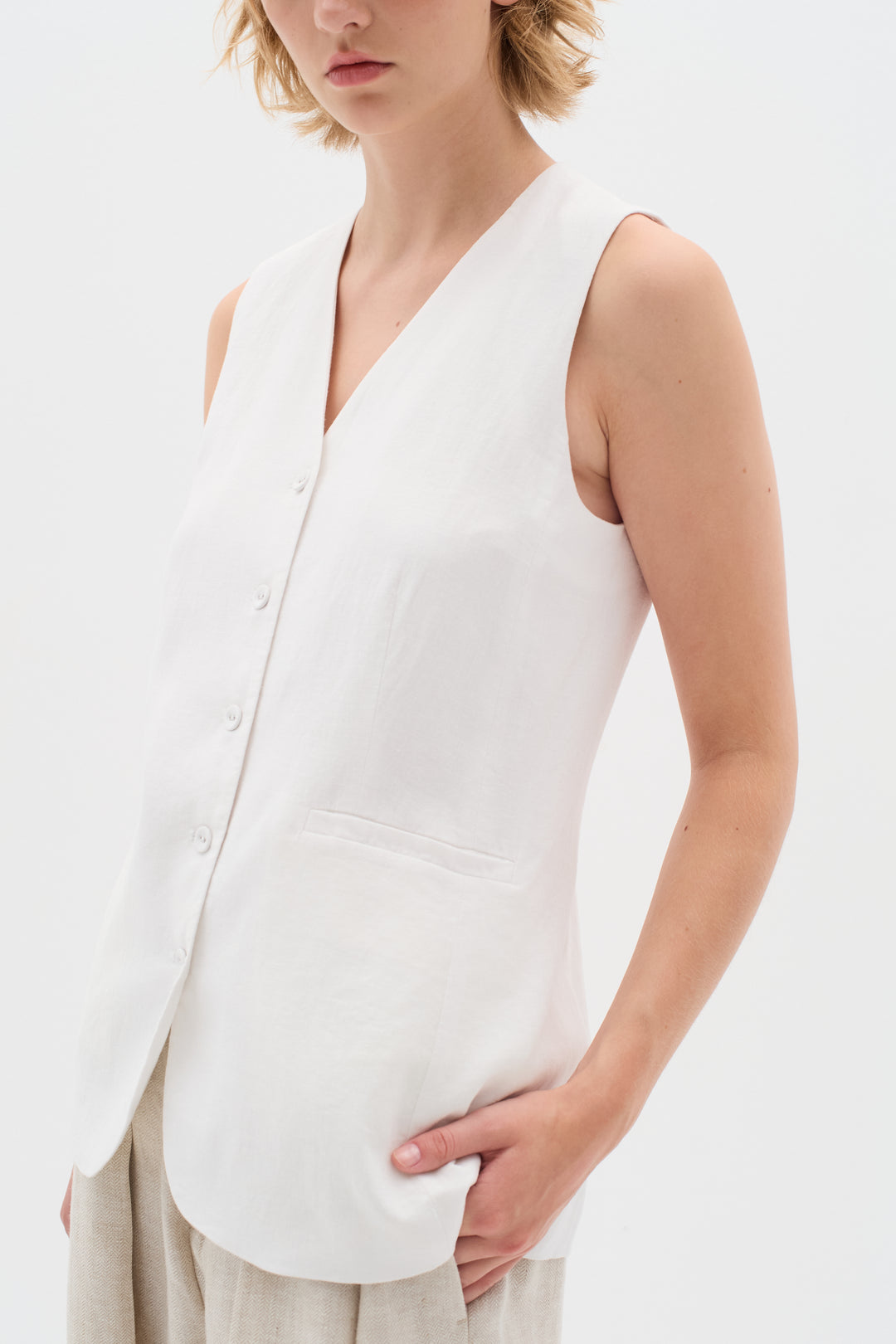 Gilet boutonné élégant Farida