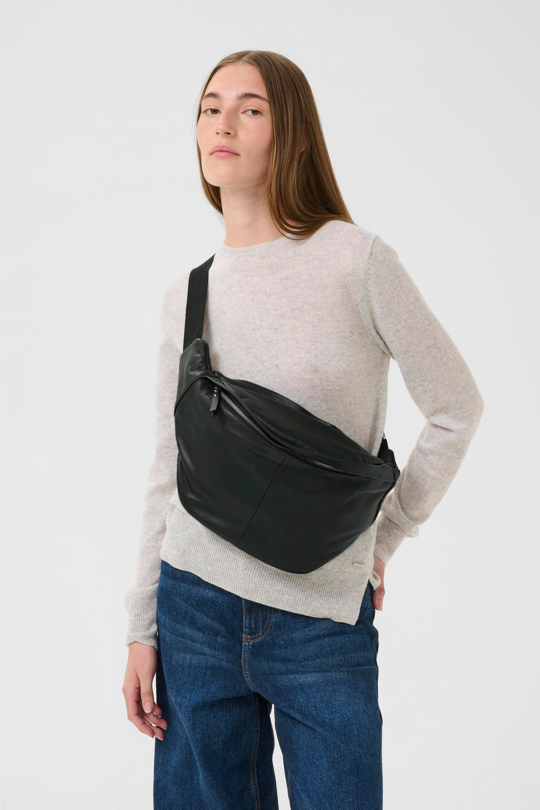 Sac banane en cuir Avika