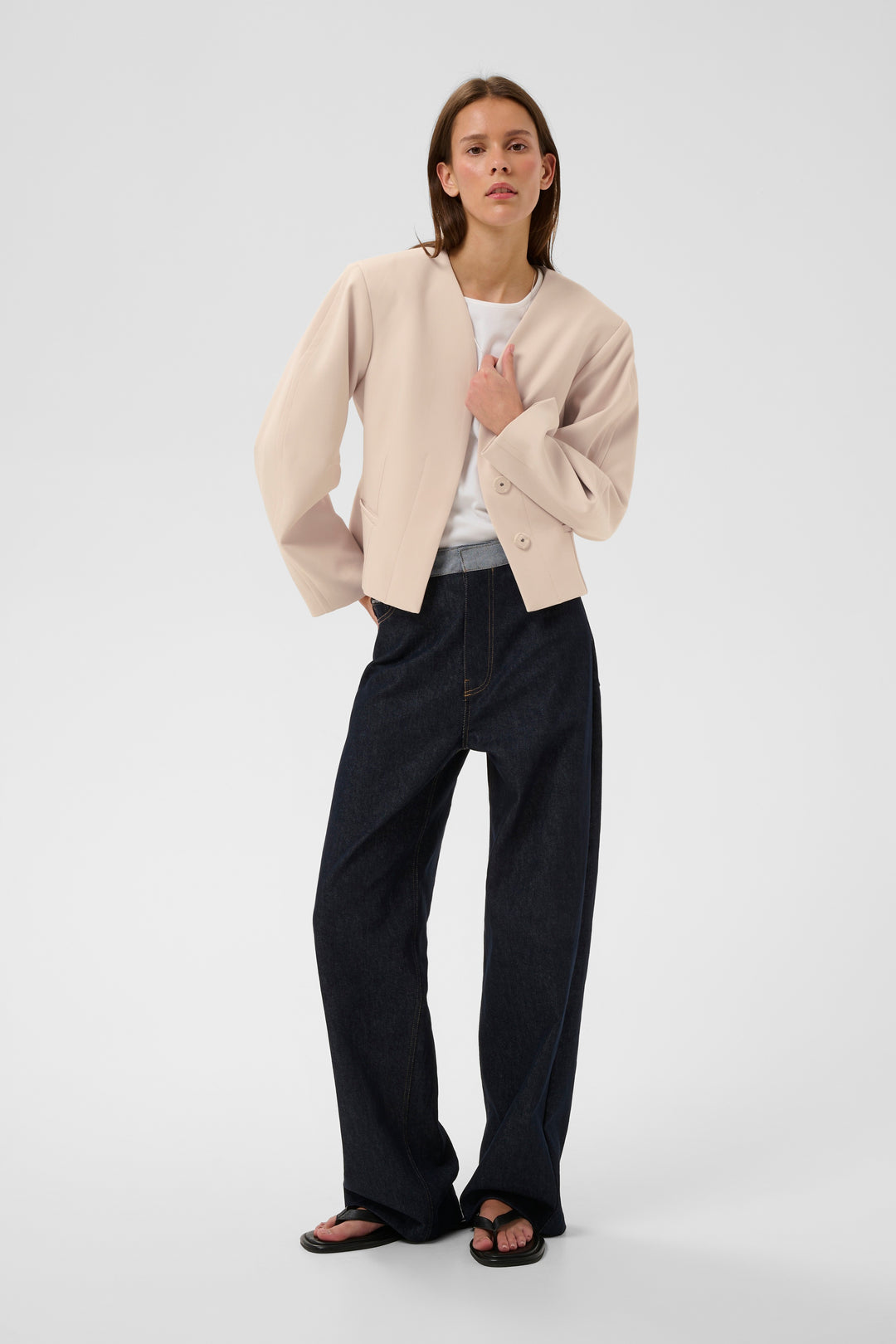 Veste courte à manches sculptées Chayce