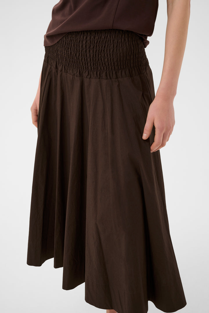 Jupe midi Raven fluide à taille smockée