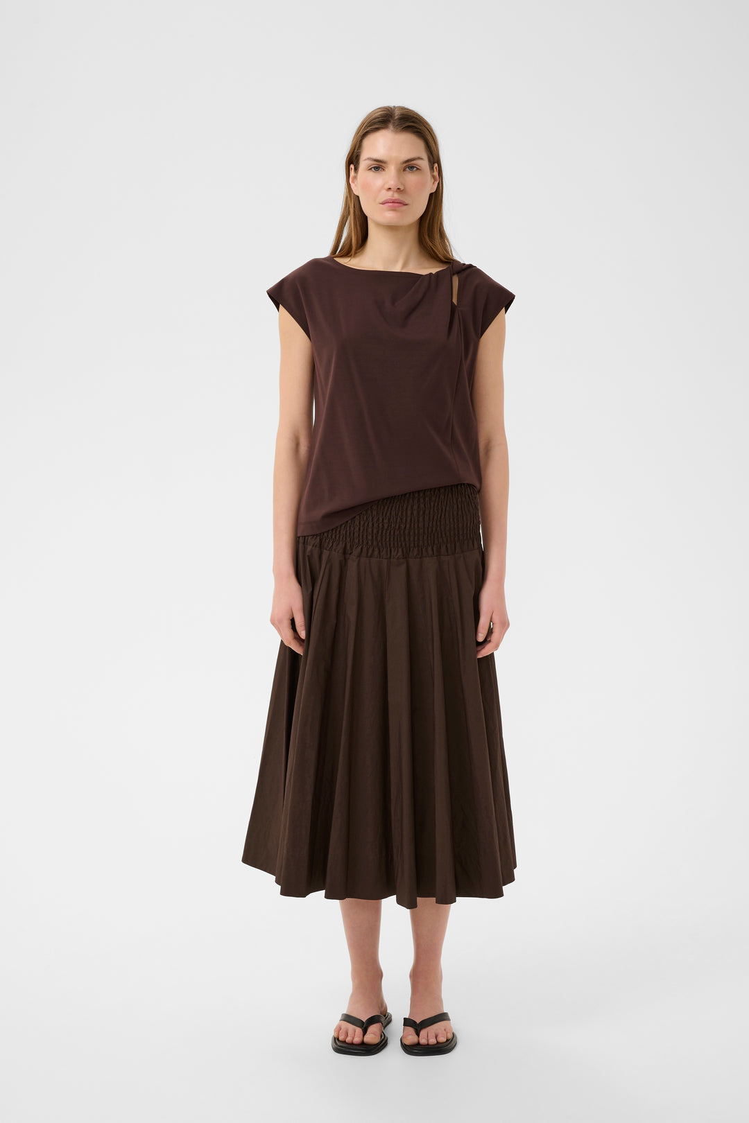 Jupe midi Raven fluide à taille smockée