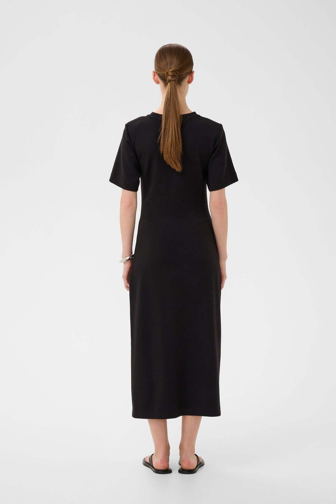 Robe Fari midi ajustée à fente discrète