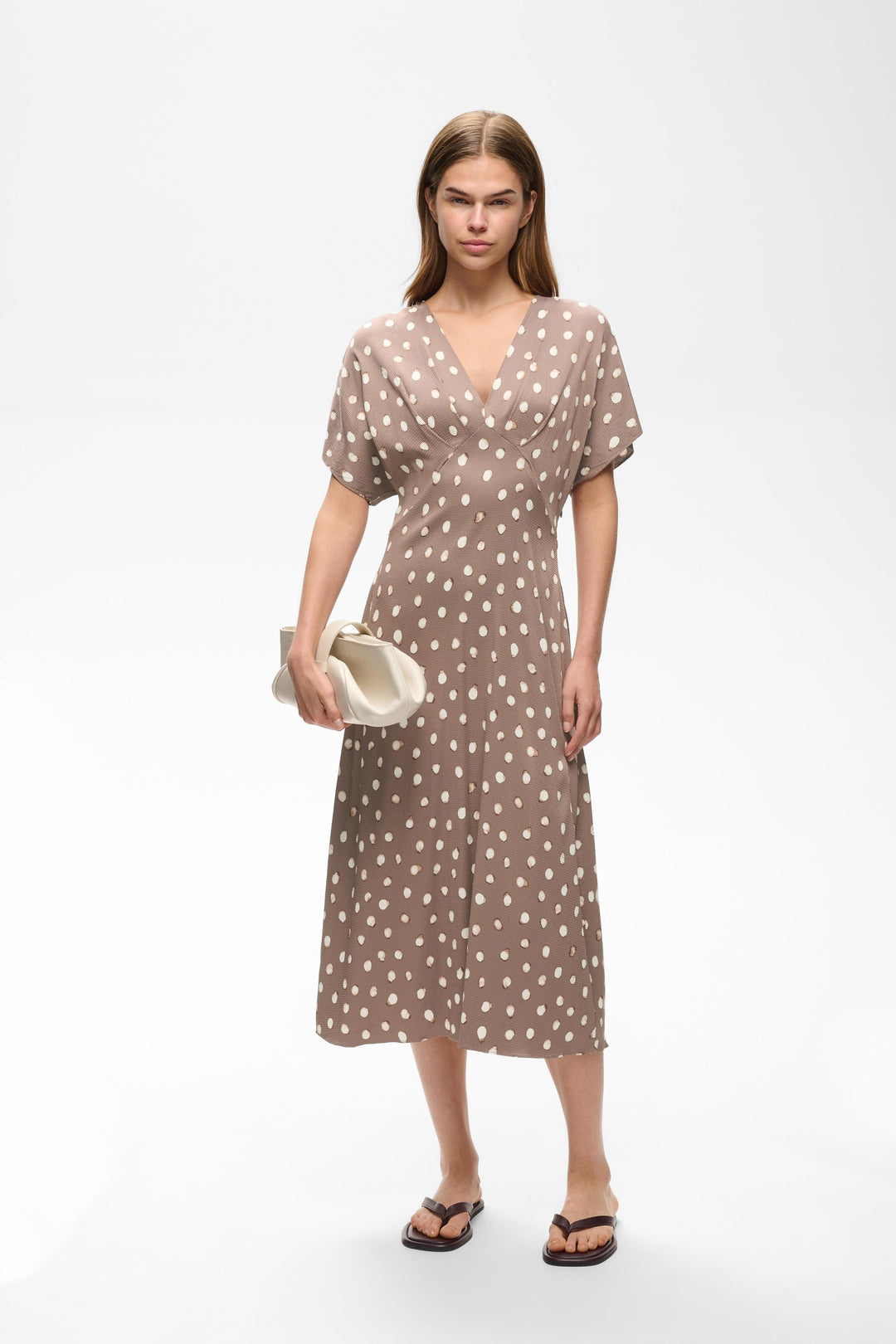 Robe midi Henri à pois et décolleté croisé
