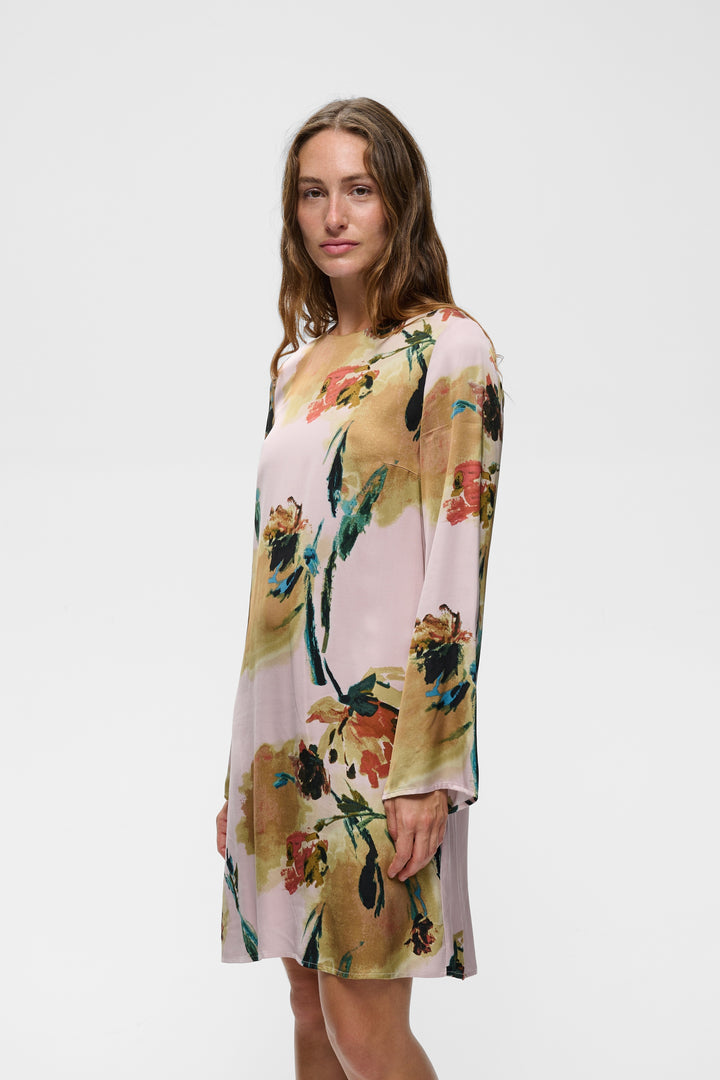 Robe droite Meadow à imprimé floral artistique