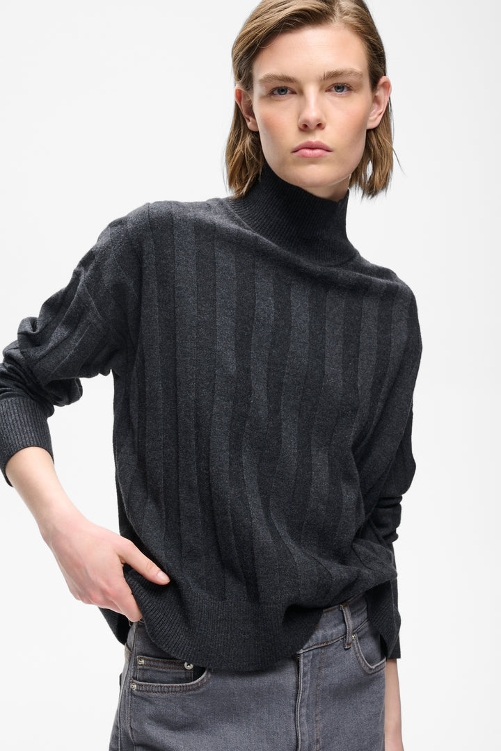 Pull côtelé à col montant Tess Kellsie
