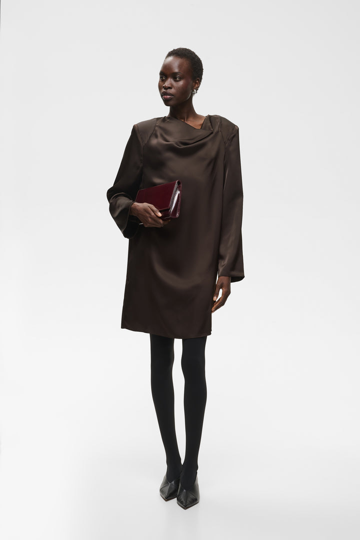 Robe courte satinée col drapé Olive