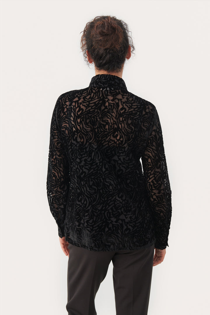 Blouse de velours dévoré