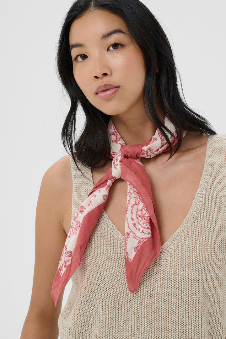 Foulard carré Phi à motif arabesque