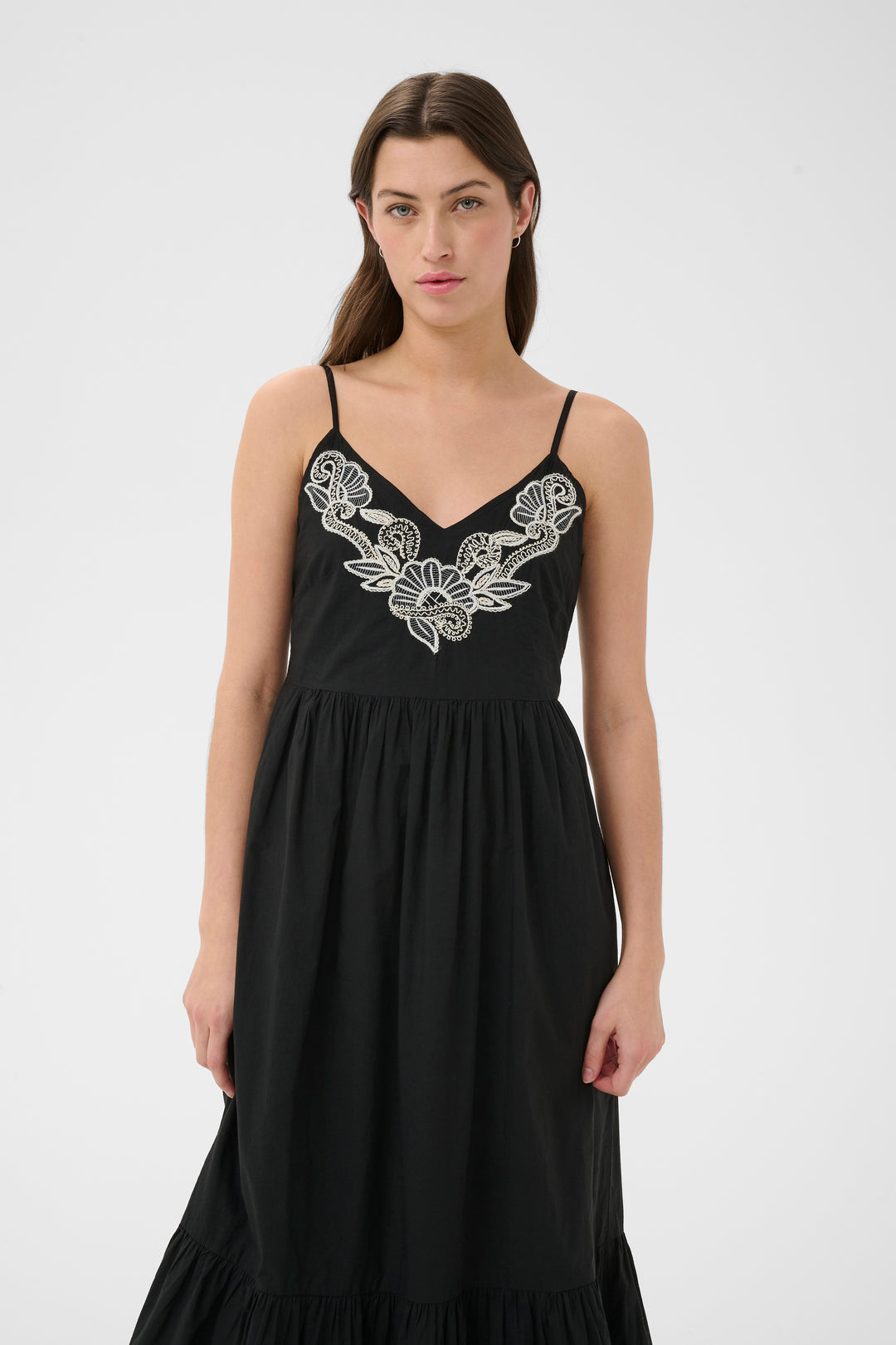 Robe longue Bianna à broderie florale