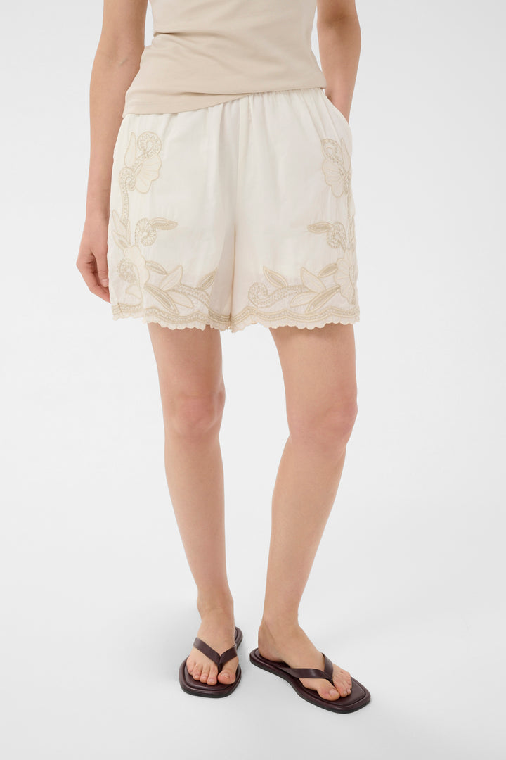 Short brodé Bitja à taille élastique
