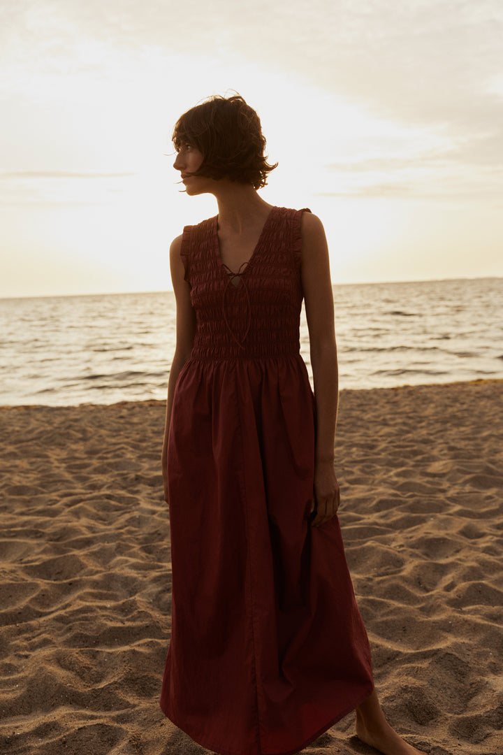 Robe longue Borgnette à smocks et volants