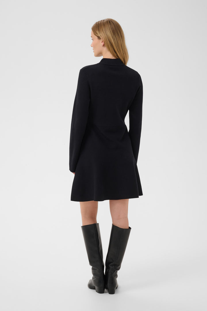 Robe évasée à col roulé Chanise