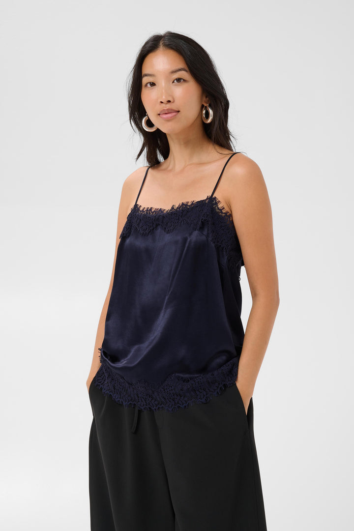 Camisole satinée bordure dentelle Delenn