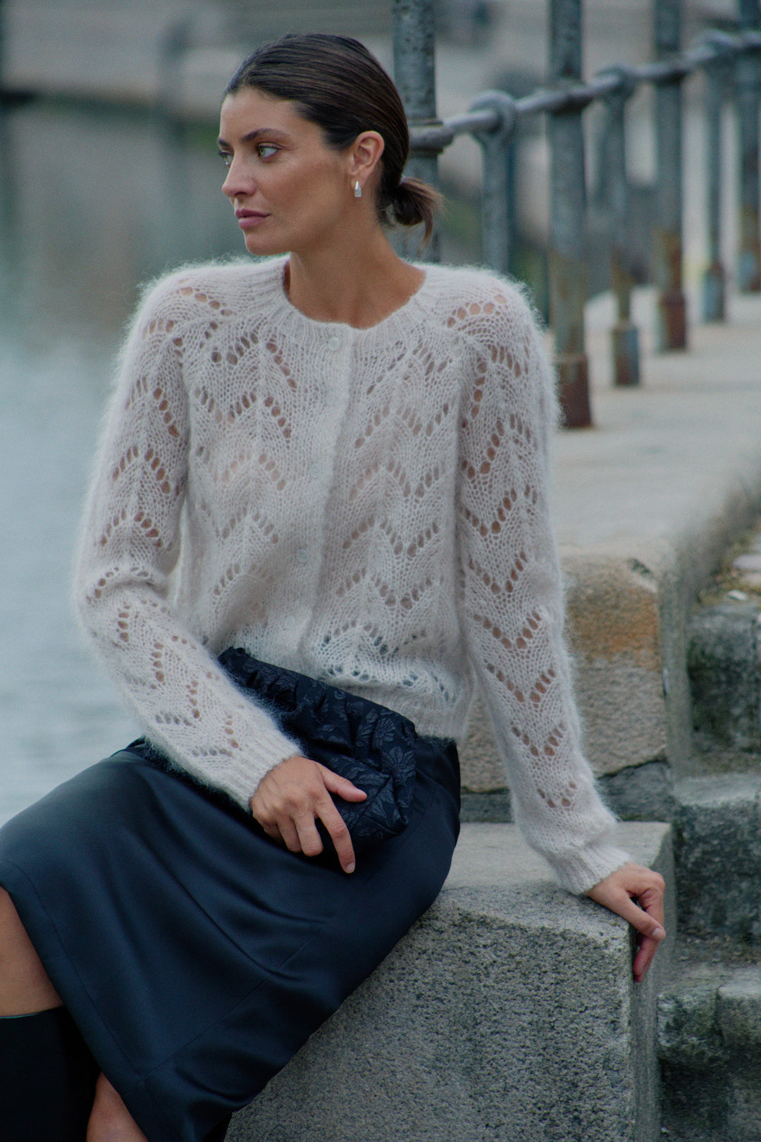 Cardigan court en maille ajourée Dinah