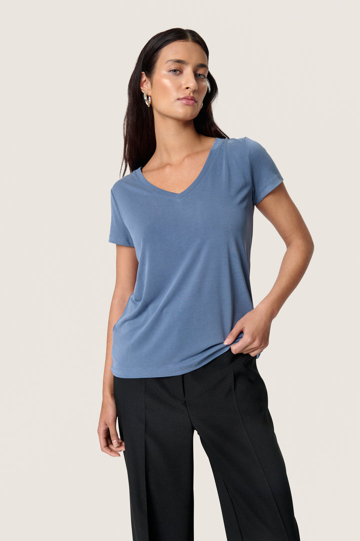 T-shirt fluide avec col V Columbine