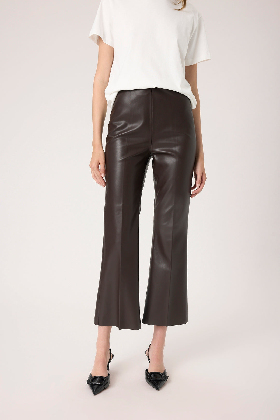 Pantalon crop bootcut en faux cuir Kaylee