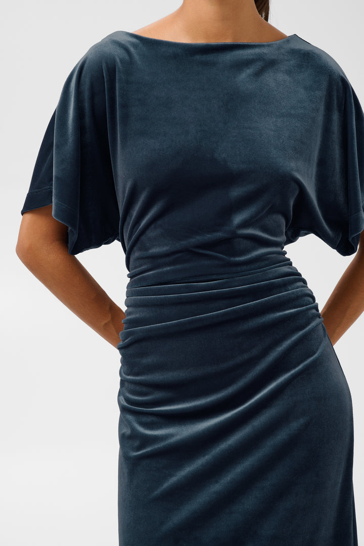 Robe midi drapée à taille froncée Velera