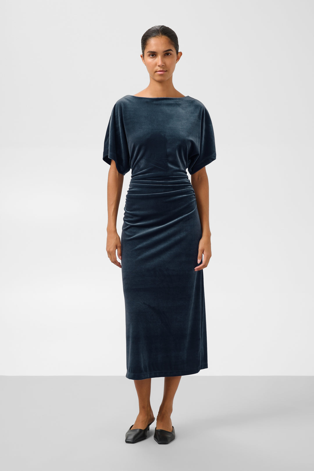 Robe midi drapée à taille froncée Velera