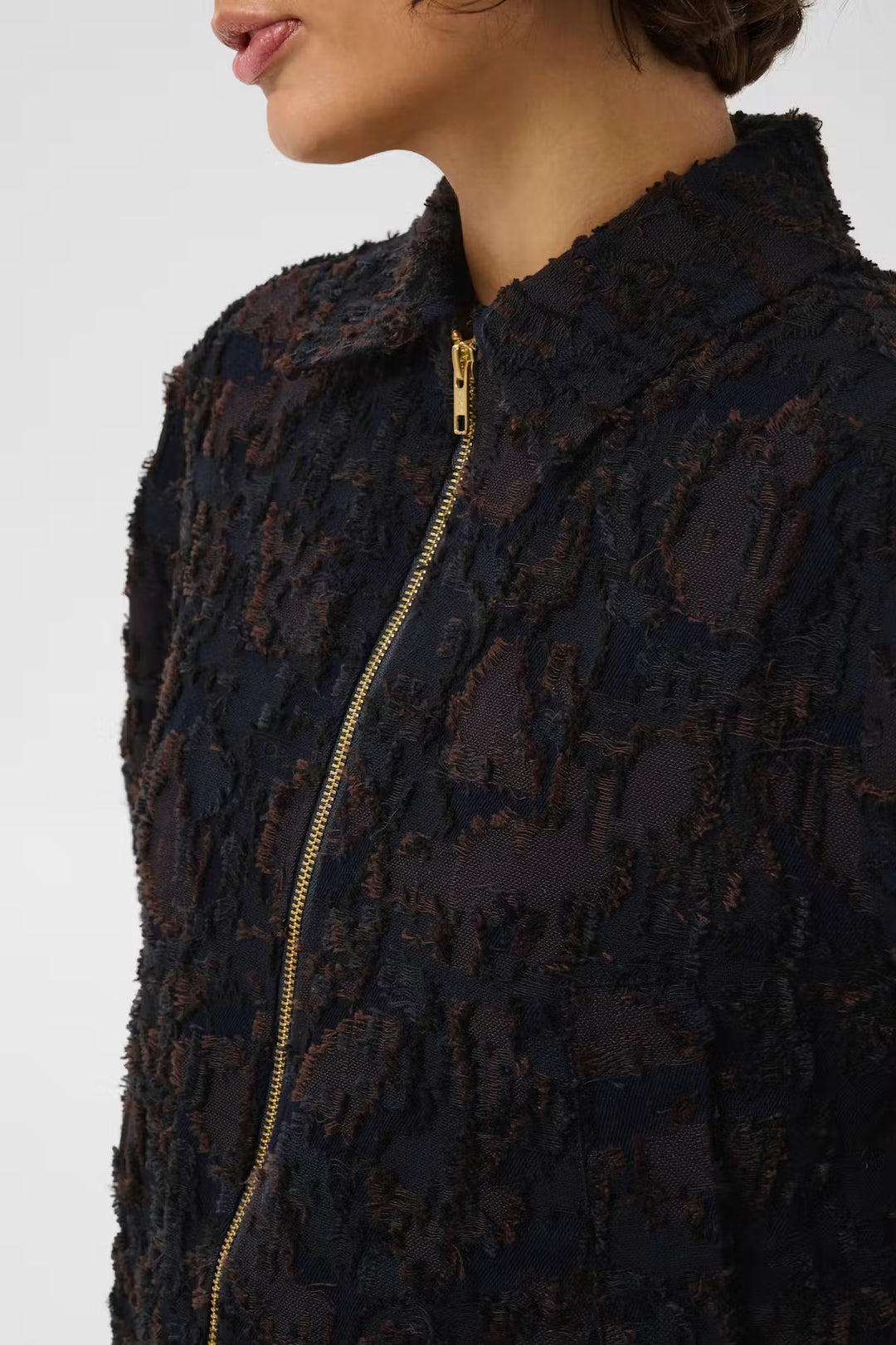 Veste courte texturée à fermeture éclair Cerin