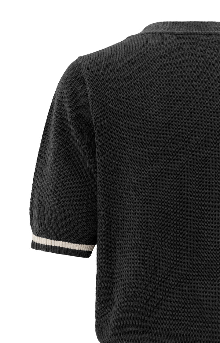 Pull texturé avec col rond à manches courtes