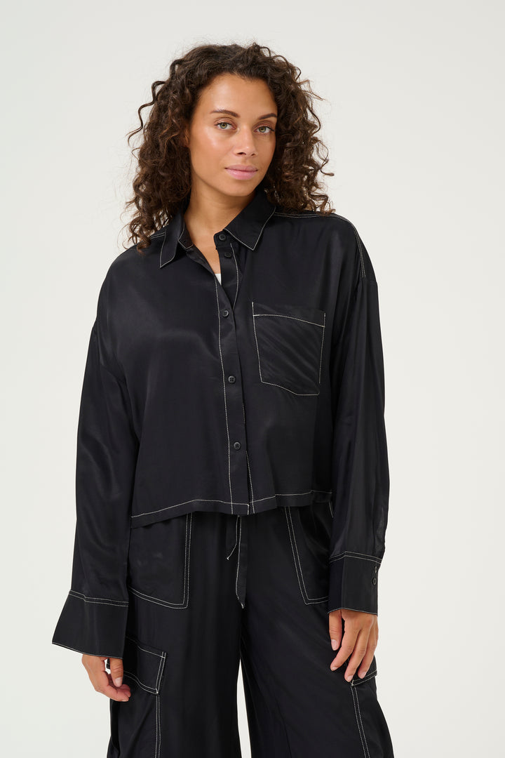 Ensemble chemisier et pantalon avec coutures contrastantes Centa