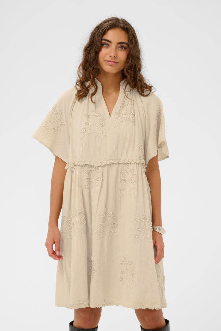 Robe fluide brodée à manches amples Jalia