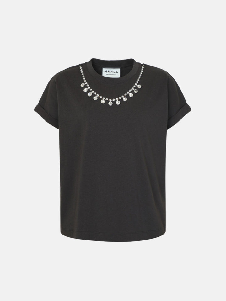 T-shirt avec collier de cristaux