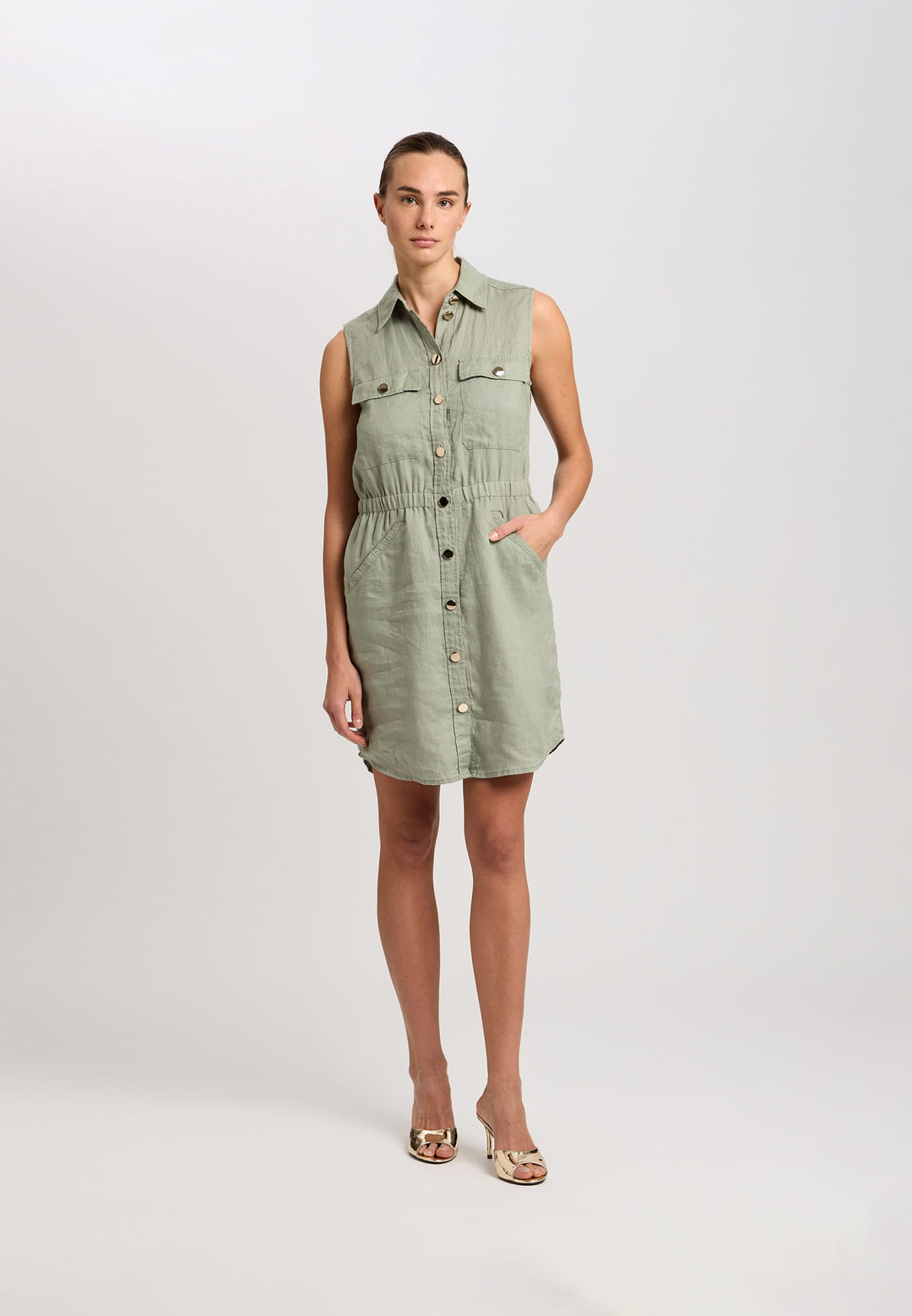 Robe chemise courte en lin sans manches