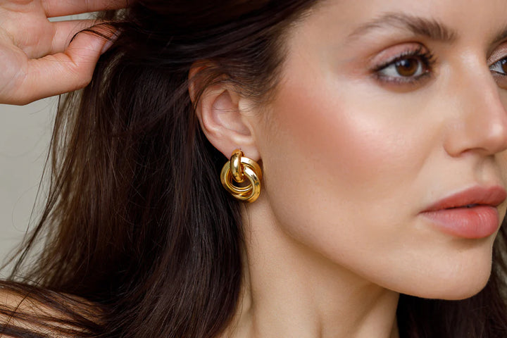 Boucles d'oreilles anneaux entrelacés