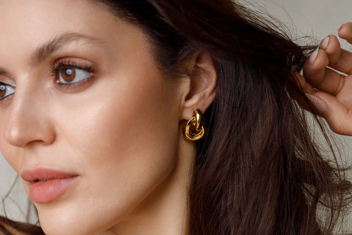 Boucles d'oreilles anneaux entrelacés
