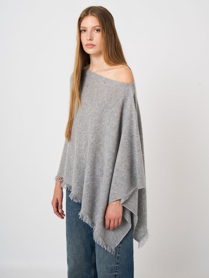 Poncho asymétrique en cachemire biologique à franges