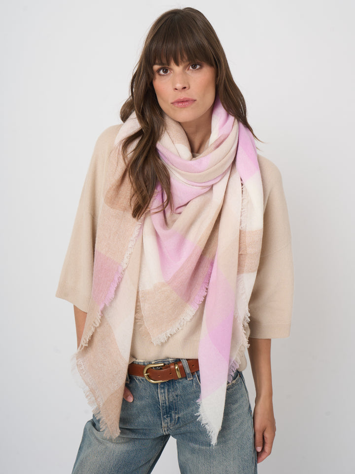 Grand foulard à carreaux en cachemire et laine tissés