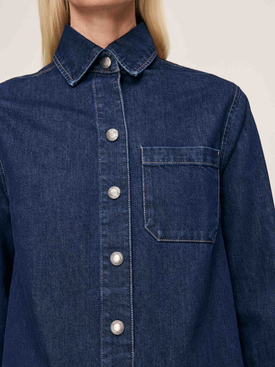 Robe chemise courte en denim Faye