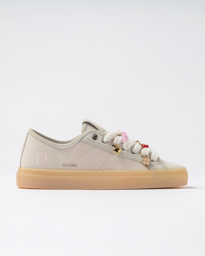 Baskets Dream avec lacets duveteux et breloques