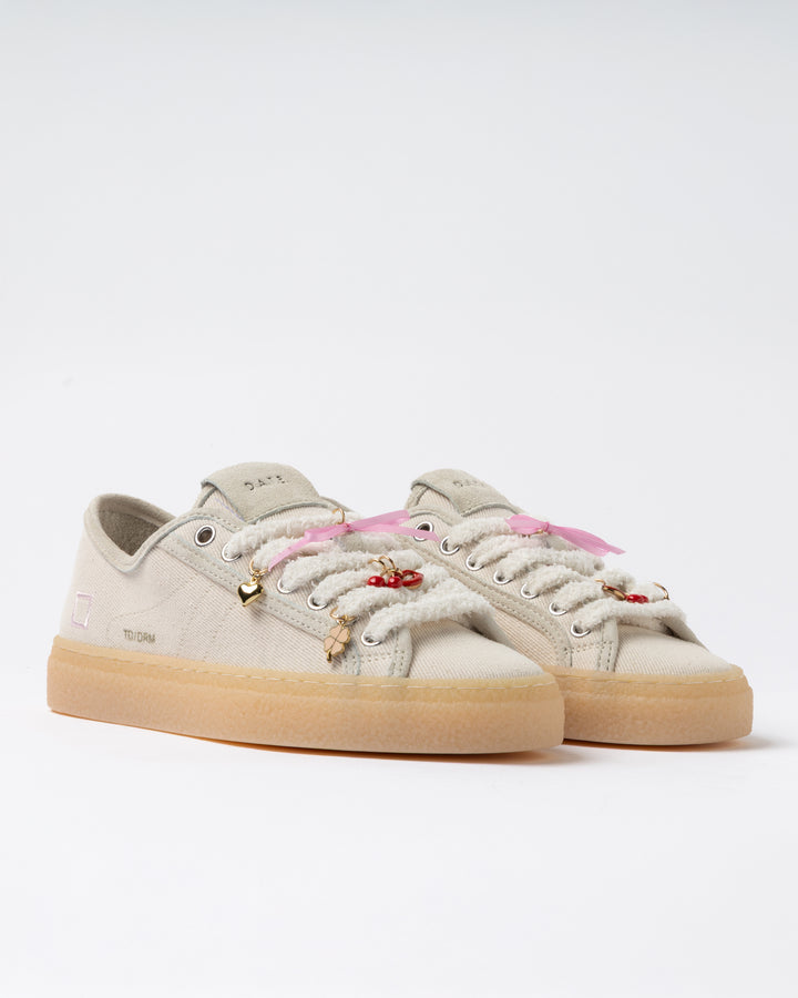 Baskets Dream avec lacets duveteux et breloques