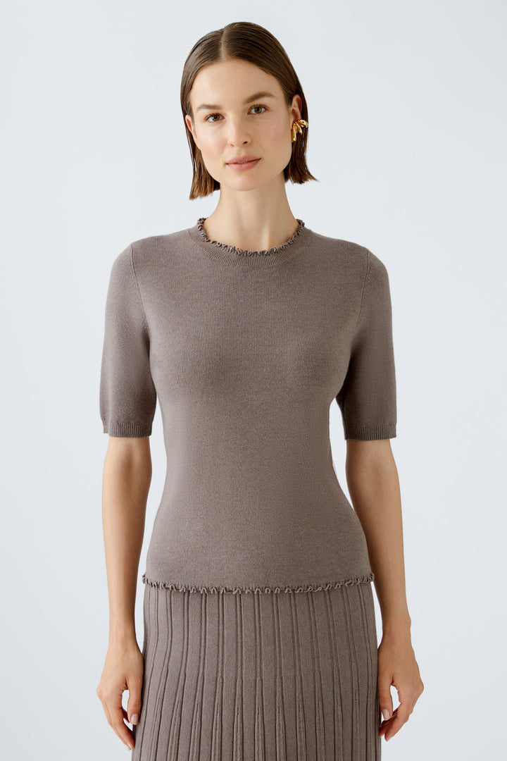 Pull féminin manches courtes à volants