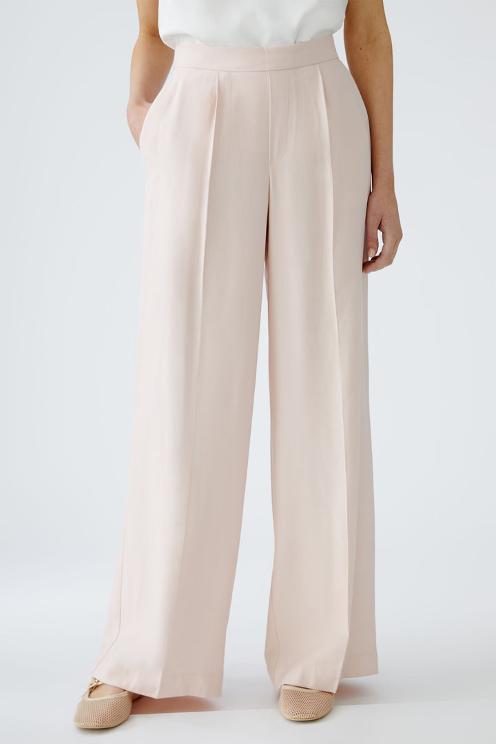 Pantalon fluide avec plis marqués
