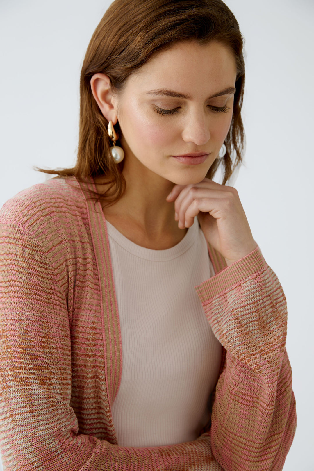 Cardigan long avec motif jacquard satiné et ceinture