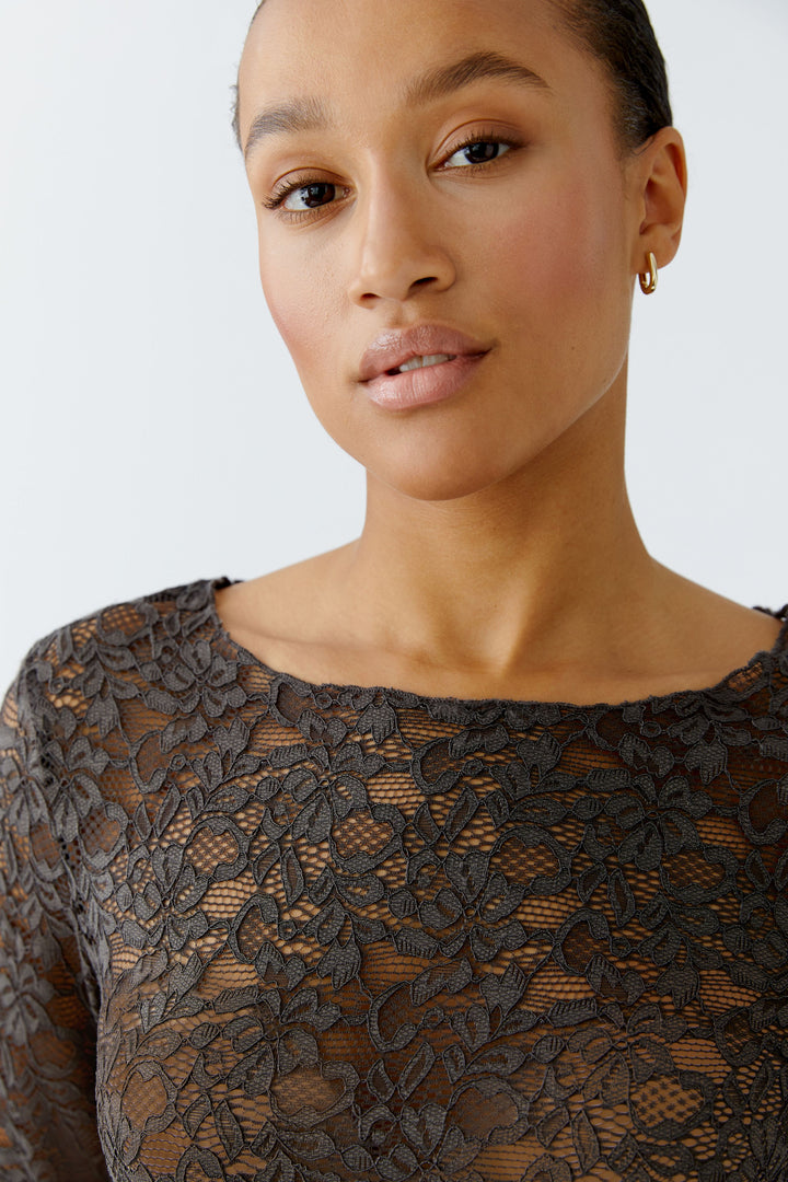T-shirt en dentelle à manches longues
