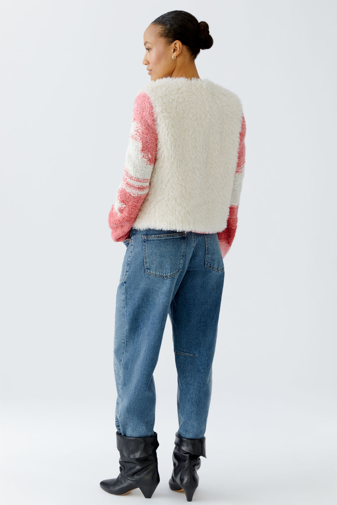 Gilet court en fausse fourrure avec crochets