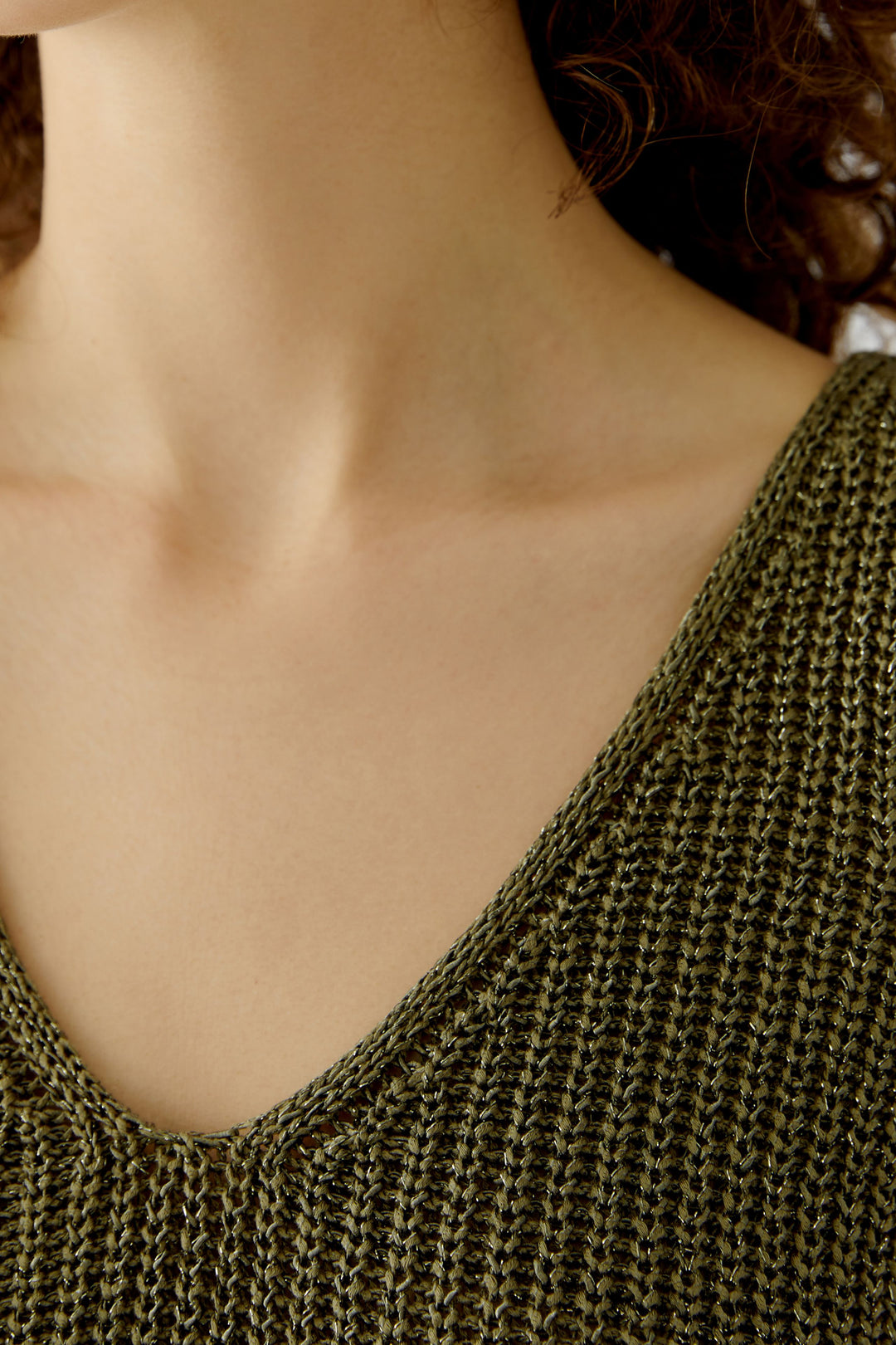 Haut en tricot à encolure V