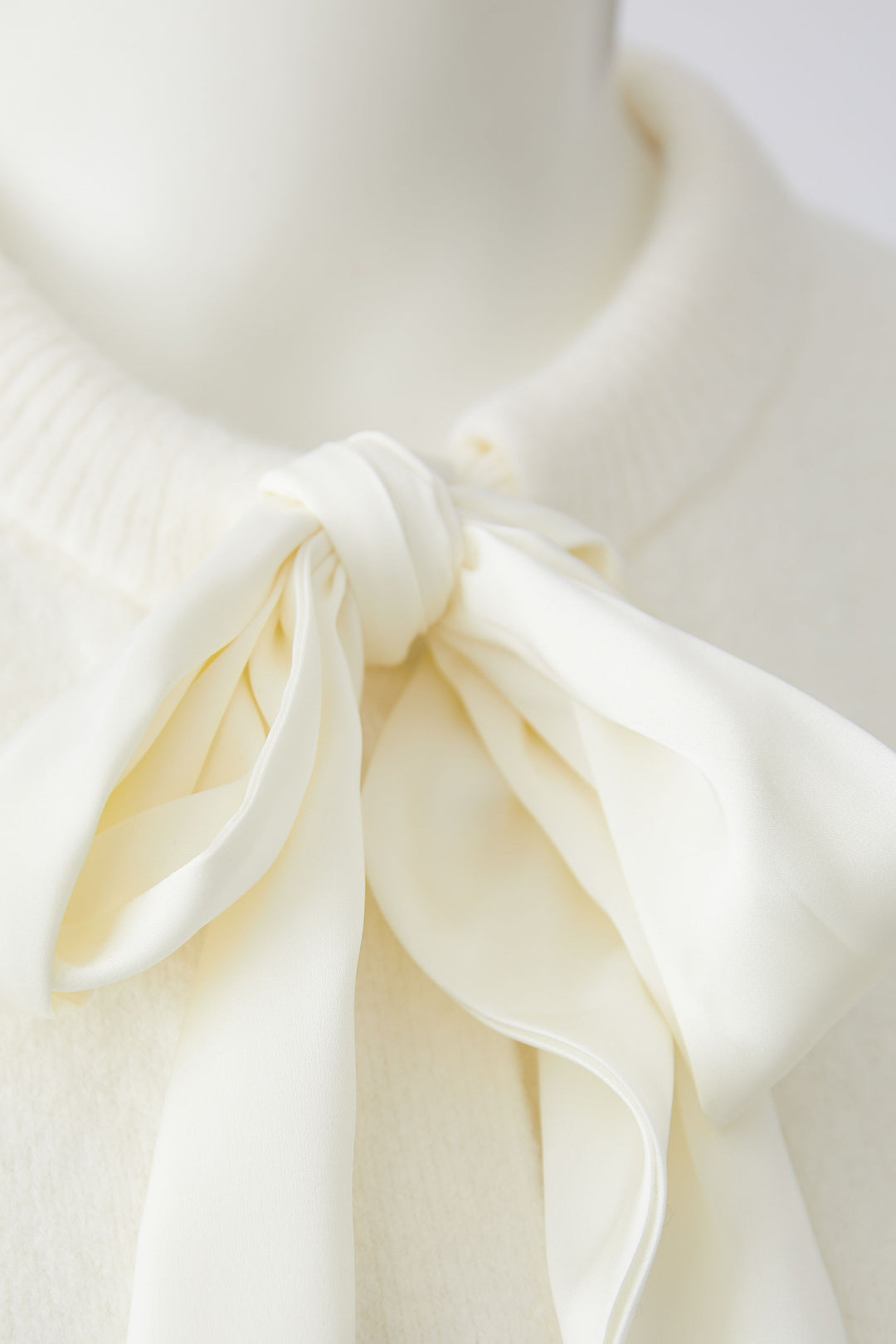 Cardigan élégant à nœud