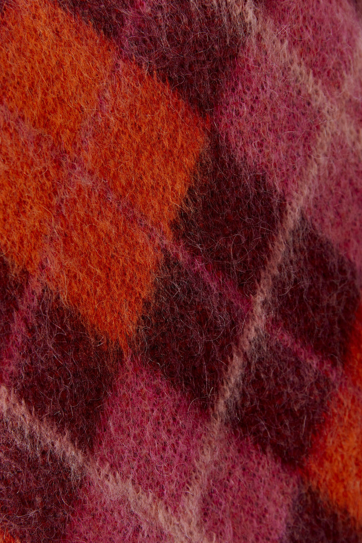 Pull duveteux à motif losangé