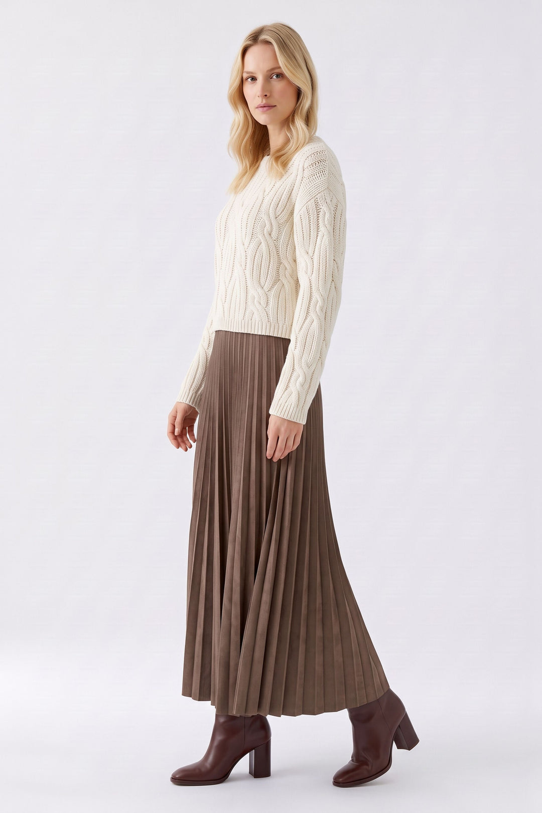 Jupe longue plissée à taille haute