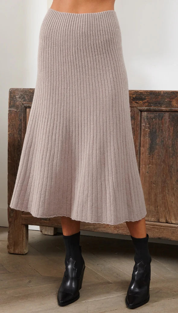 Ensemble pull et jupe midi côtelés Alma