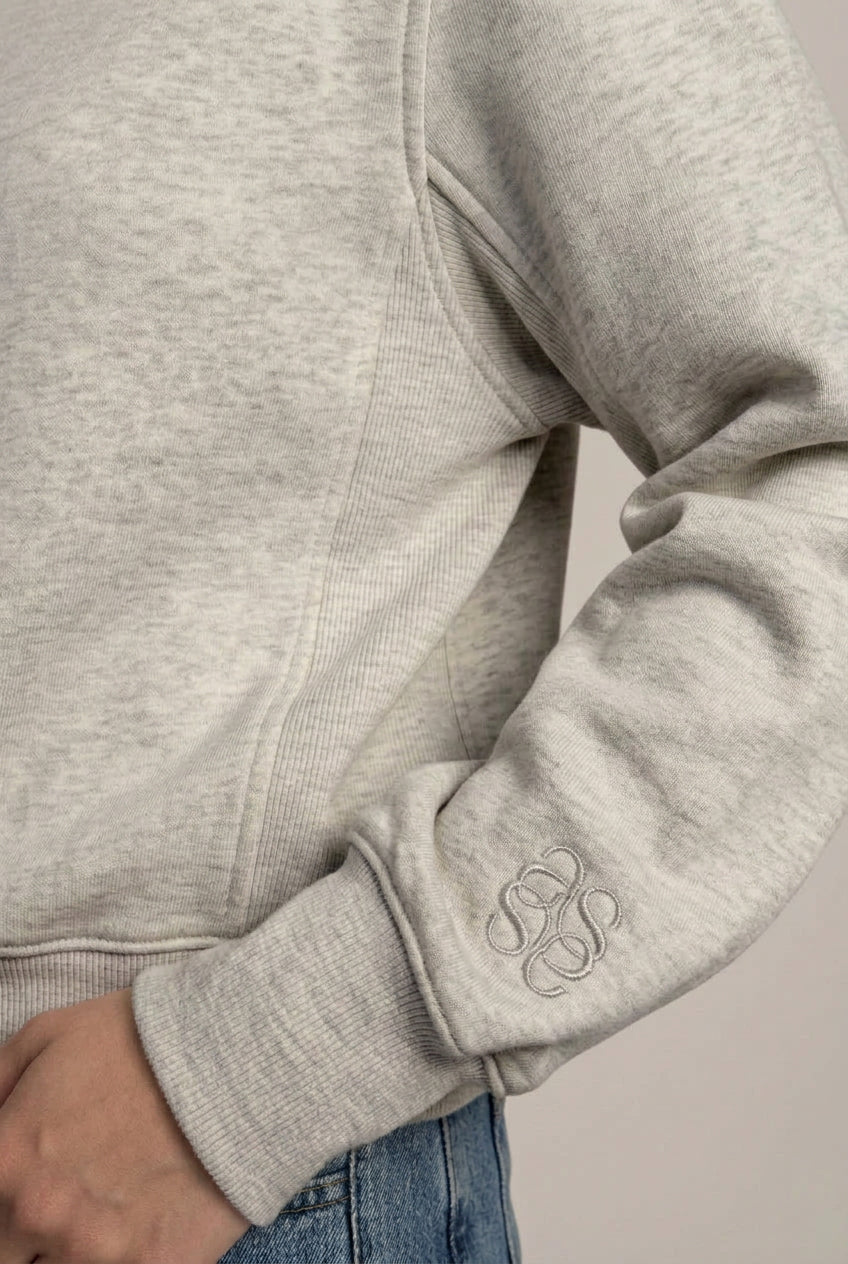 Couleur plus foncé que le vrai pull. 