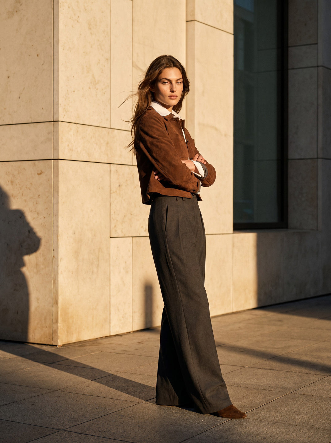 Pantalon tailleur ample à plis Dana