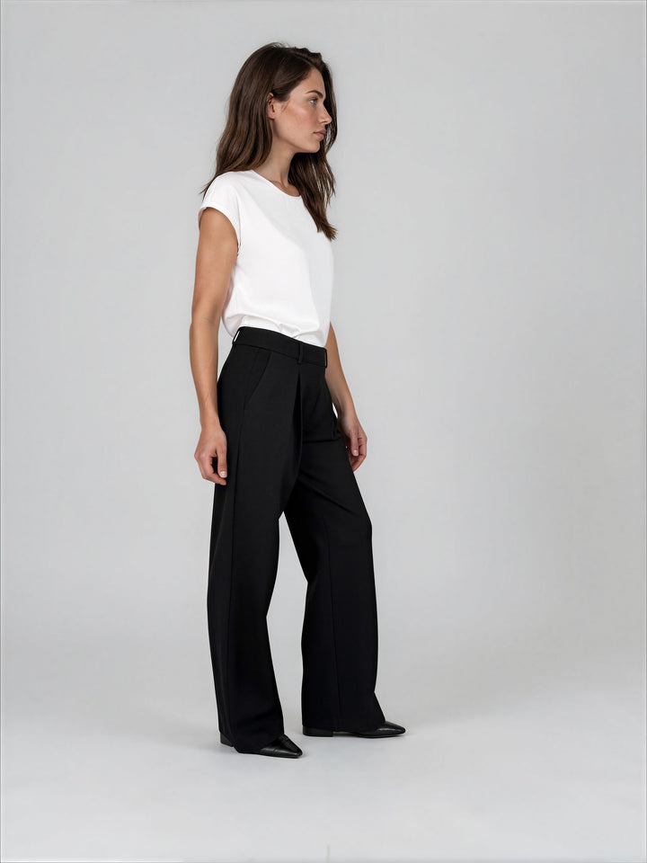 Pantalon ample à plis structurés Lucie