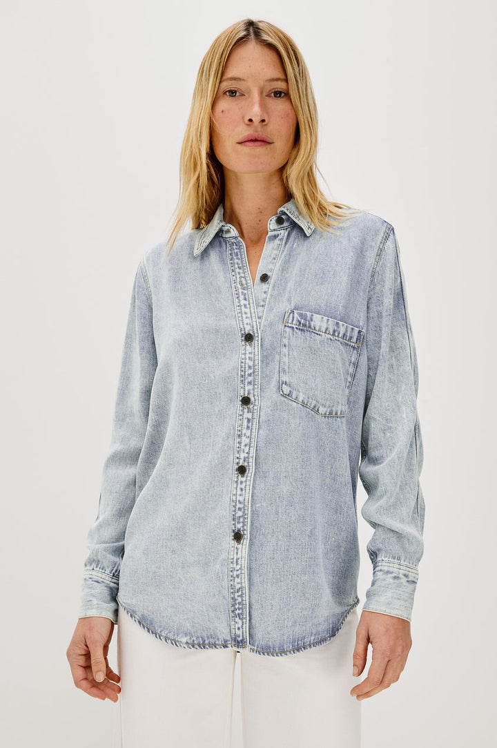 Chemise en denim délavée Atticus